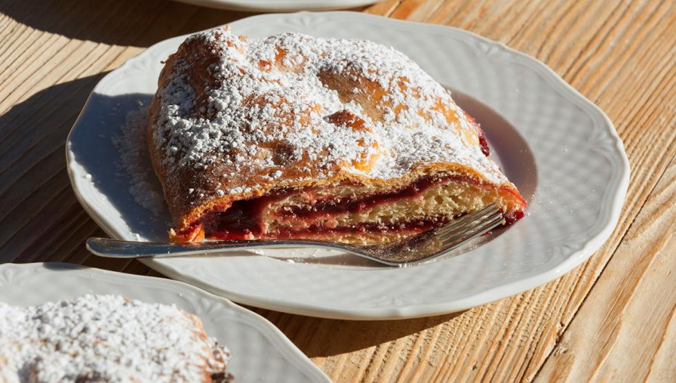 Strudel di mirtilli rossi fatto in casa